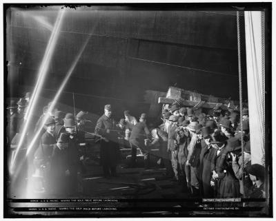 USS Maine, Sawing the Sole Piece Before Launching