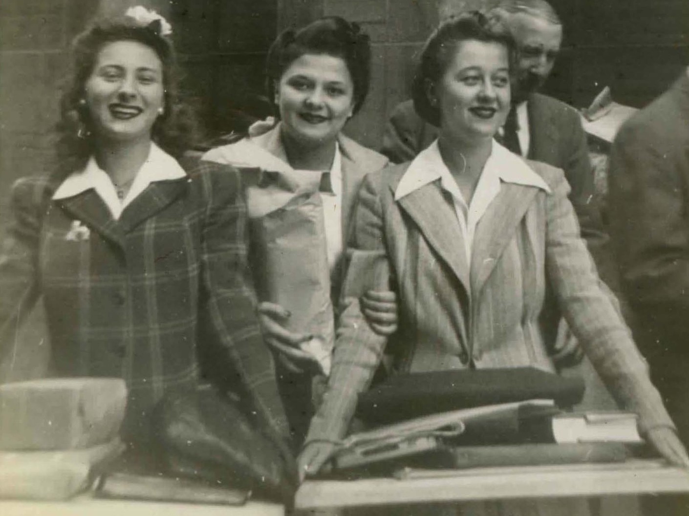 Image of women at the Navy Yard
